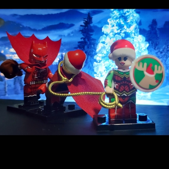 Complete Wonderwoman, Superman,Bat man christmas night custom lego Minifigure - Picture 1 of 10